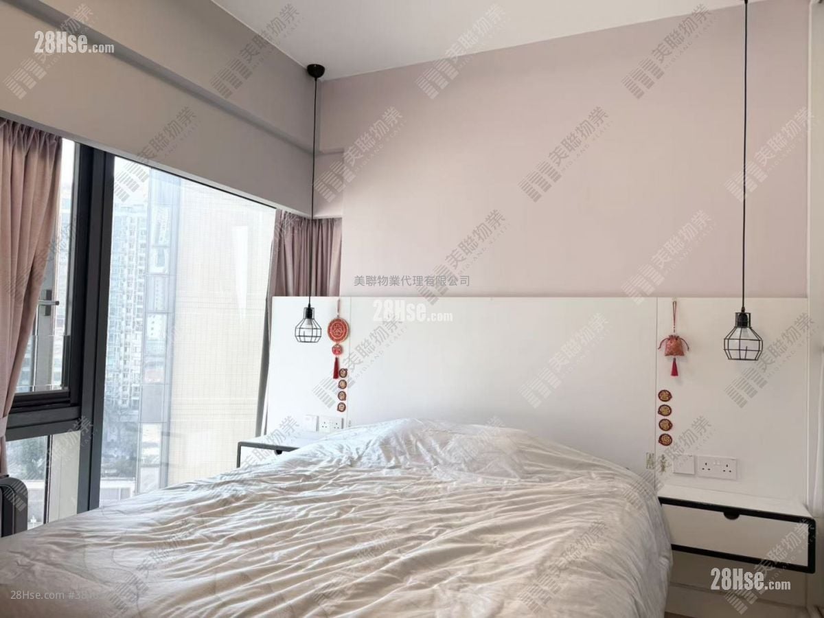 Alto Residences Sell 2 Bedrooms , 1 Bathroom 584 ft²