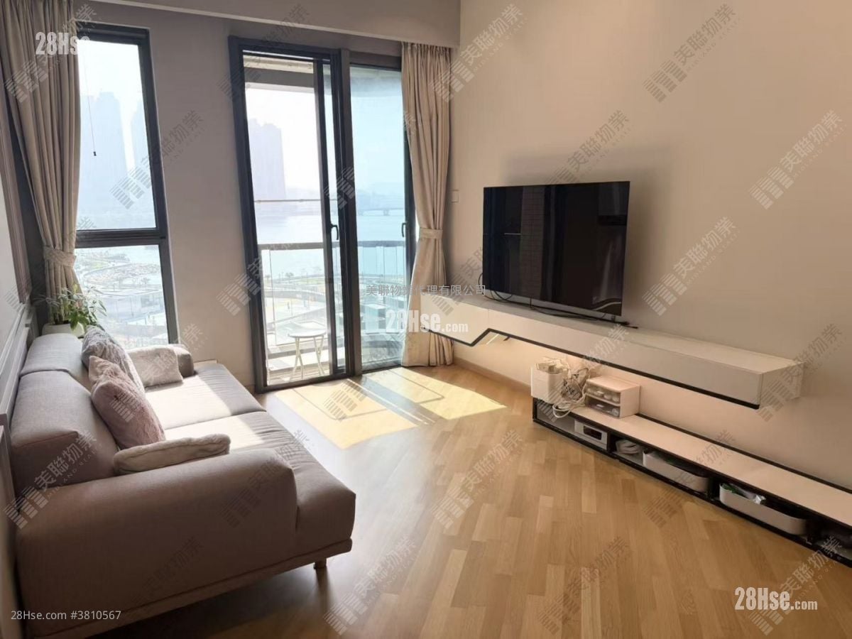 Alto Residences Sell 2 Bedrooms , 1 Bathroom 584 ft²