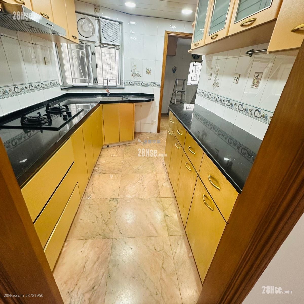 和富中心 租盘 3 房 , 2 浴室 1,308 平方尺