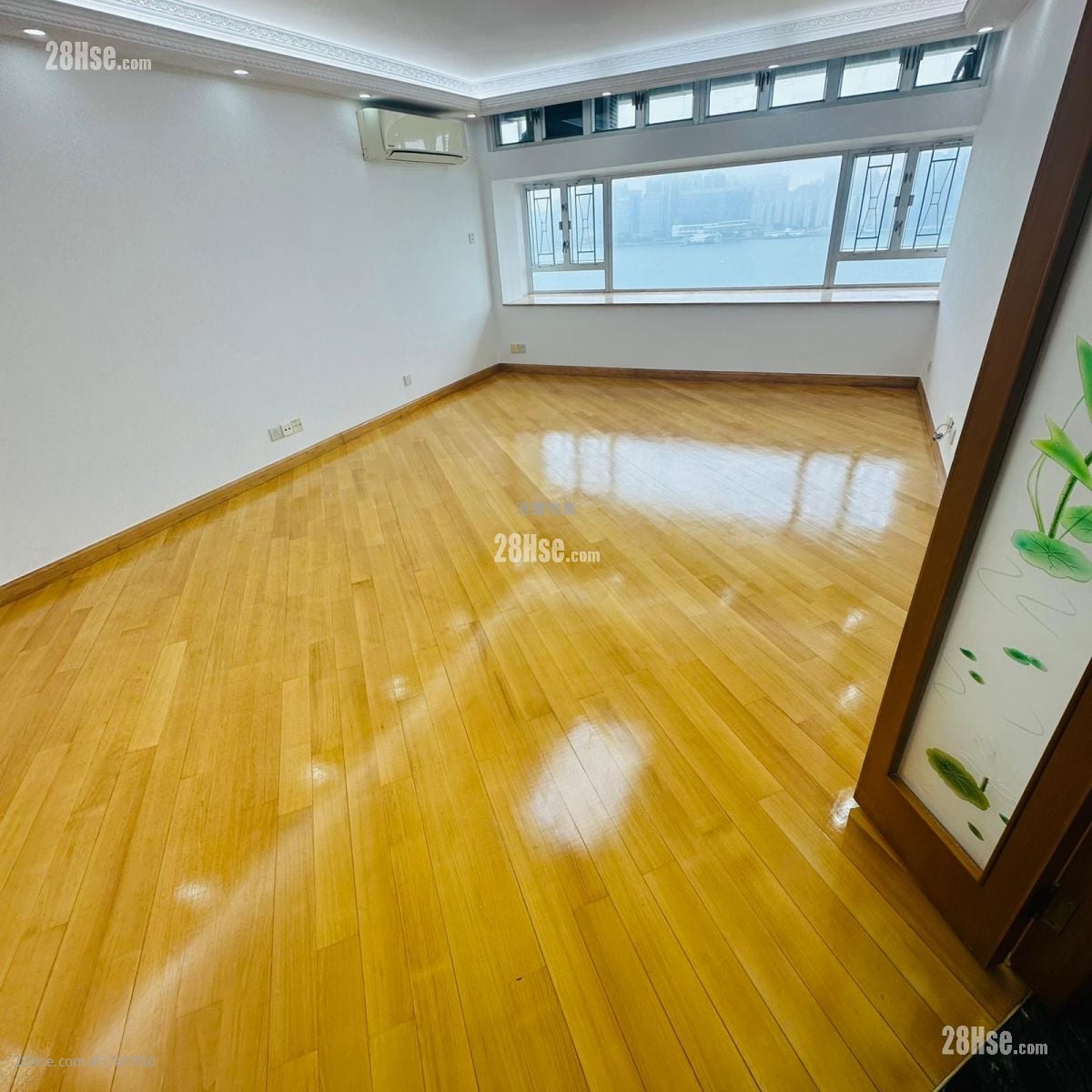 和富中心 租盘 3 房 , 2 浴室 1,308 平方尺