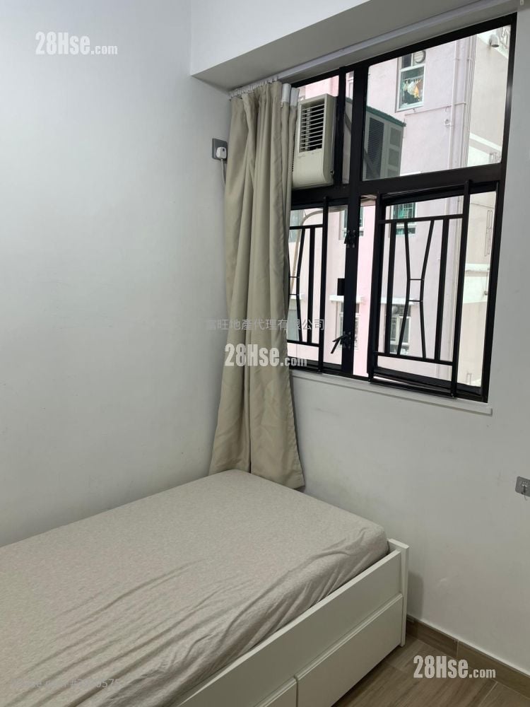 Peace Garden Sell 2 Bedrooms 304 ft²