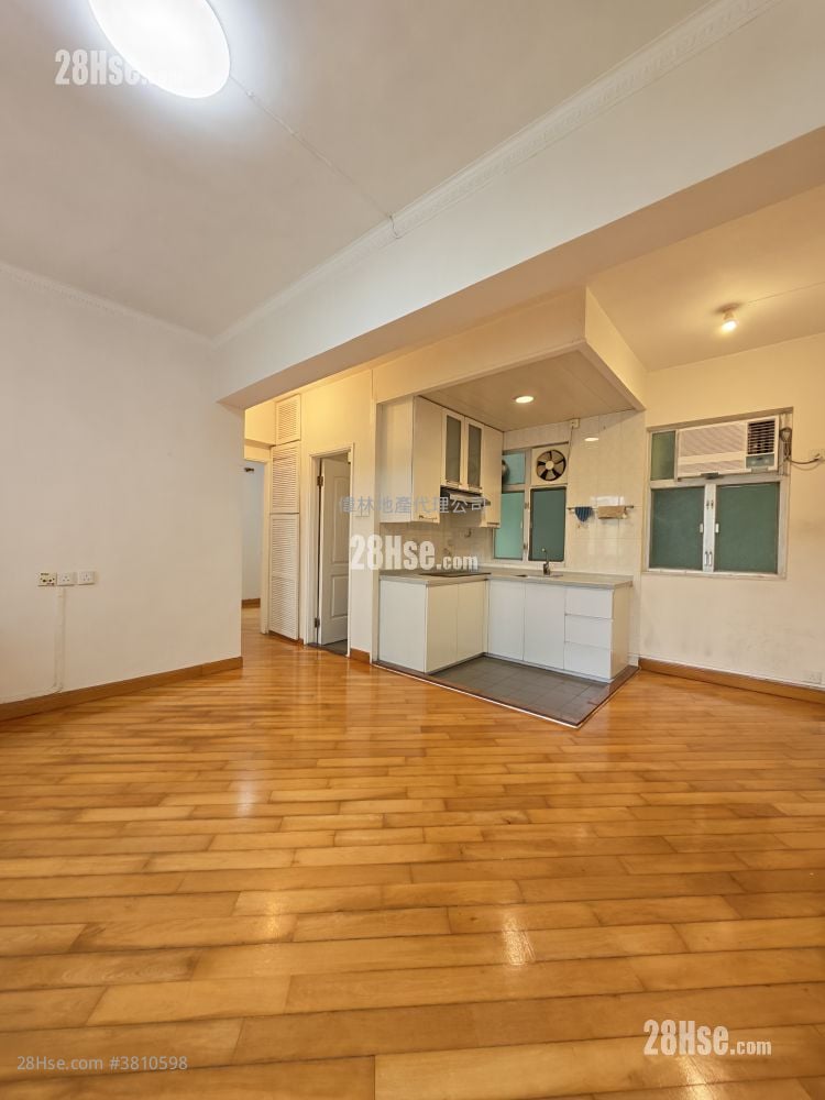 Connie Towers Rental 2 Bedrooms , 1 Bathroom 451 ft²