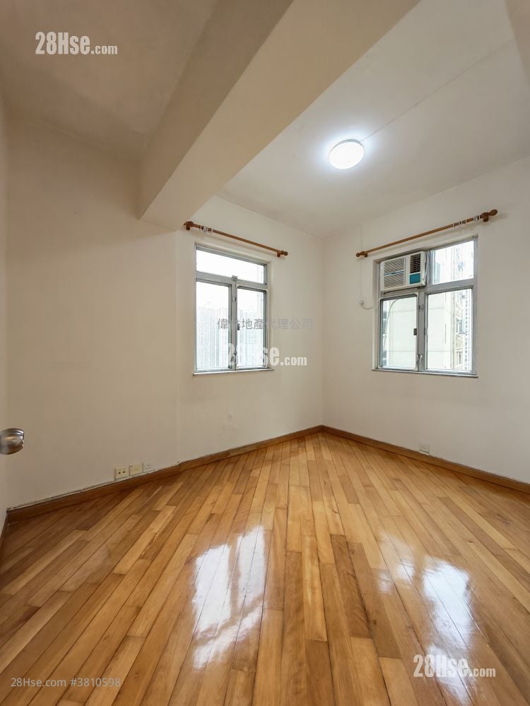 Connie Towers Rental 2 Bedrooms , 1 Bathroom 451 ft²