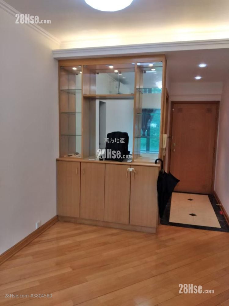 Castello Sell 2 Bedrooms , 1 Bathroom 547 ft²