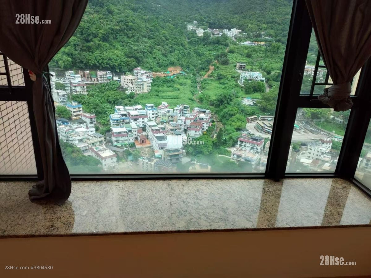 Castello Sell 2 Bedrooms , 1 Bathroom 547 ft²