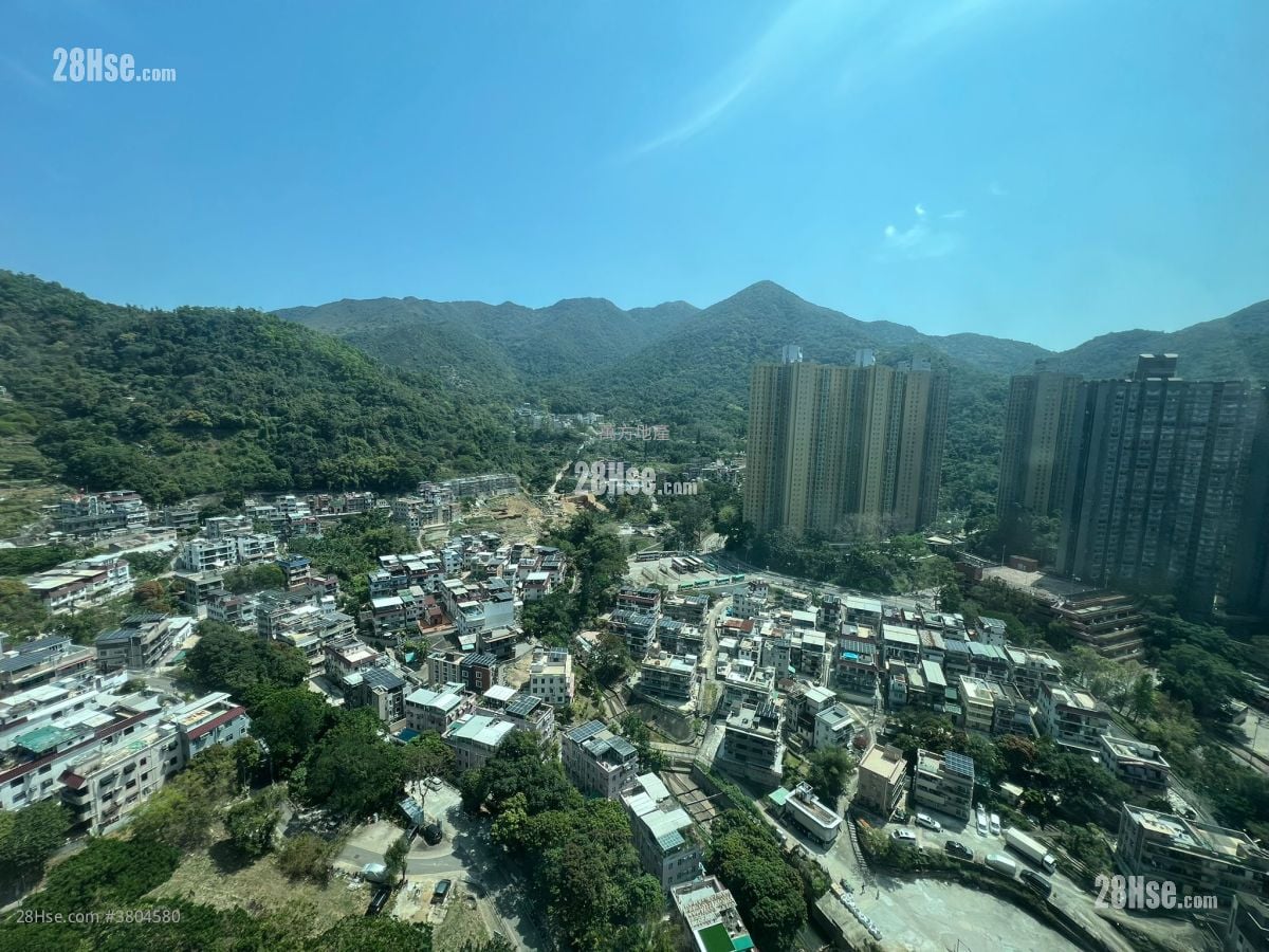 Castello Sell 2 Bedrooms , 1 Bathroom 547 ft²