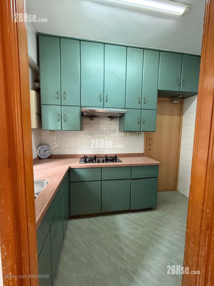 Wing Ying Mansion Sell 3 Bedrooms 1,008 ft²