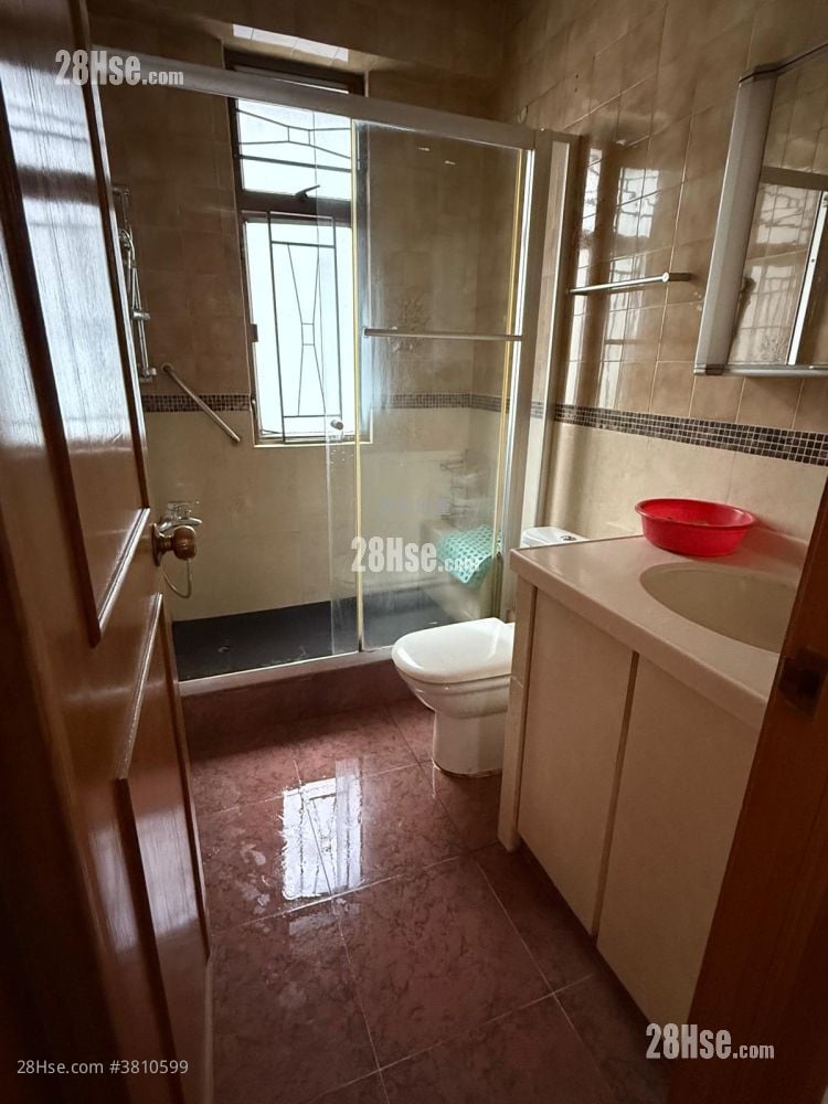 Wing Ying Mansion Sell 3 Bedrooms 1,008 ft²