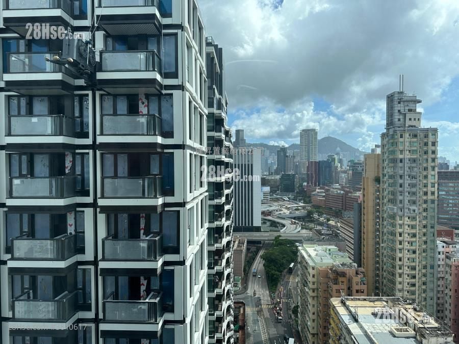 Metro 6 Sell 2 Bedrooms , 1 Bathroom 423 ft²