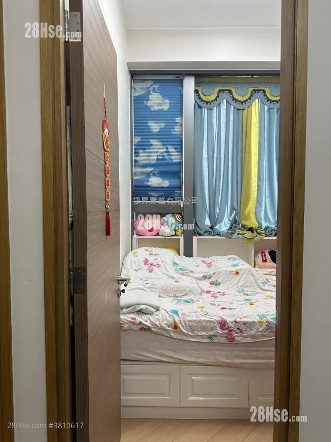 Metro 6 Sell 2 Bedrooms , 1 Bathroom 423 ft²