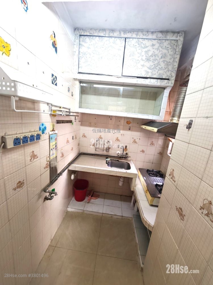 富来花园 租盘 2 房 , 1 浴室 302 平方尺