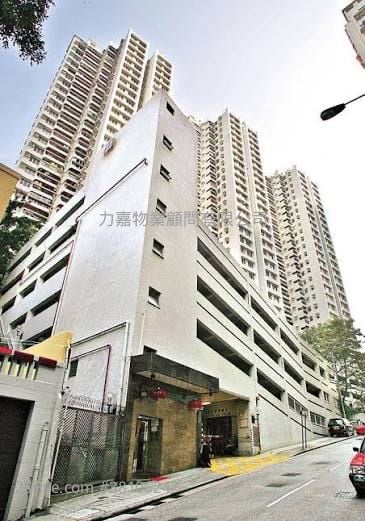 Dragon Court Sell 3 Bedrooms , 2 Bathrooms 857 ft²