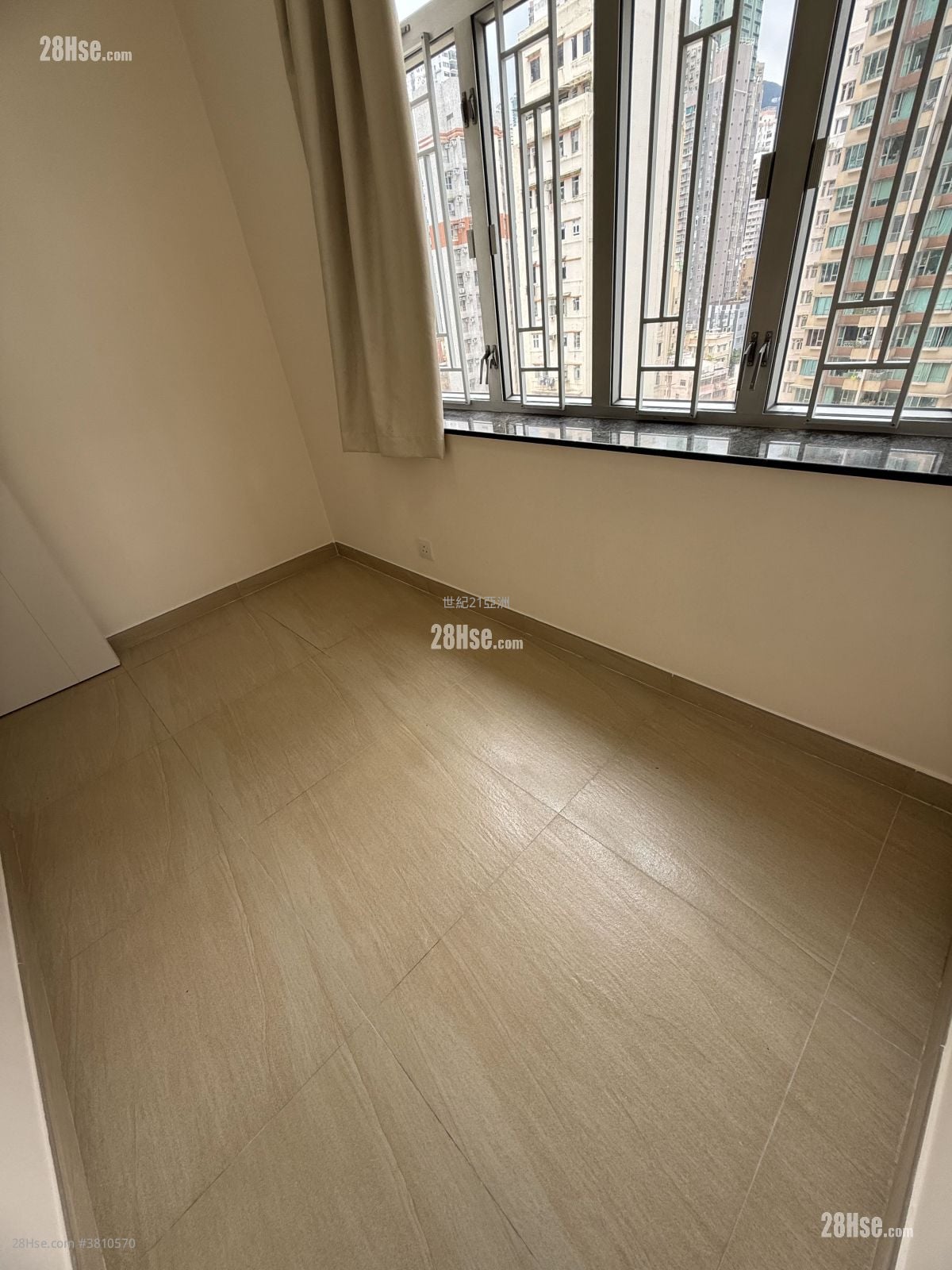 安东大厦 租盘 2 房 , 1 浴室 279 平方尺