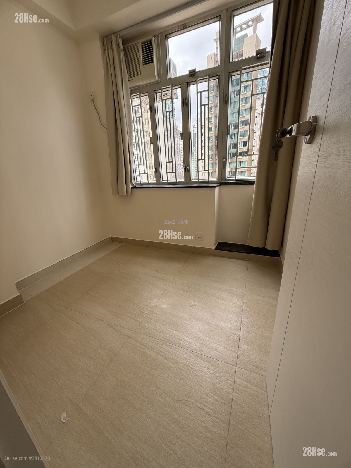 安东大厦 租盘 2 房 , 1 浴室 279 平方尺