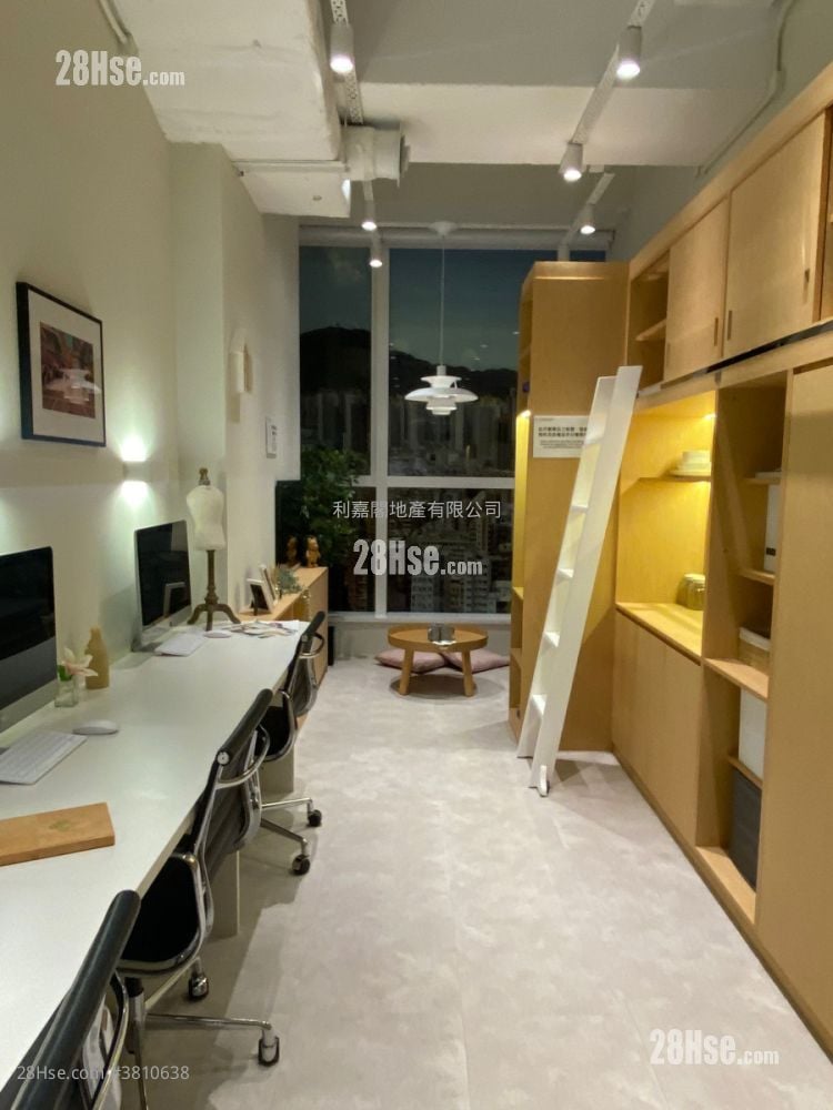 雲之端 租盤 338 平方呎