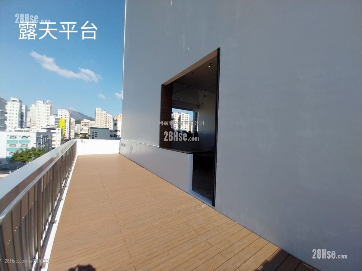 雲之端 租盤 338 平方呎