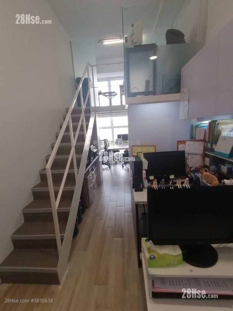 雲之端 租盤 338 平方呎