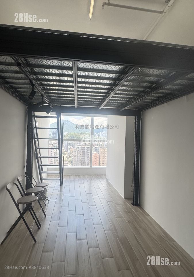 雲之端 租盤 338 平方呎