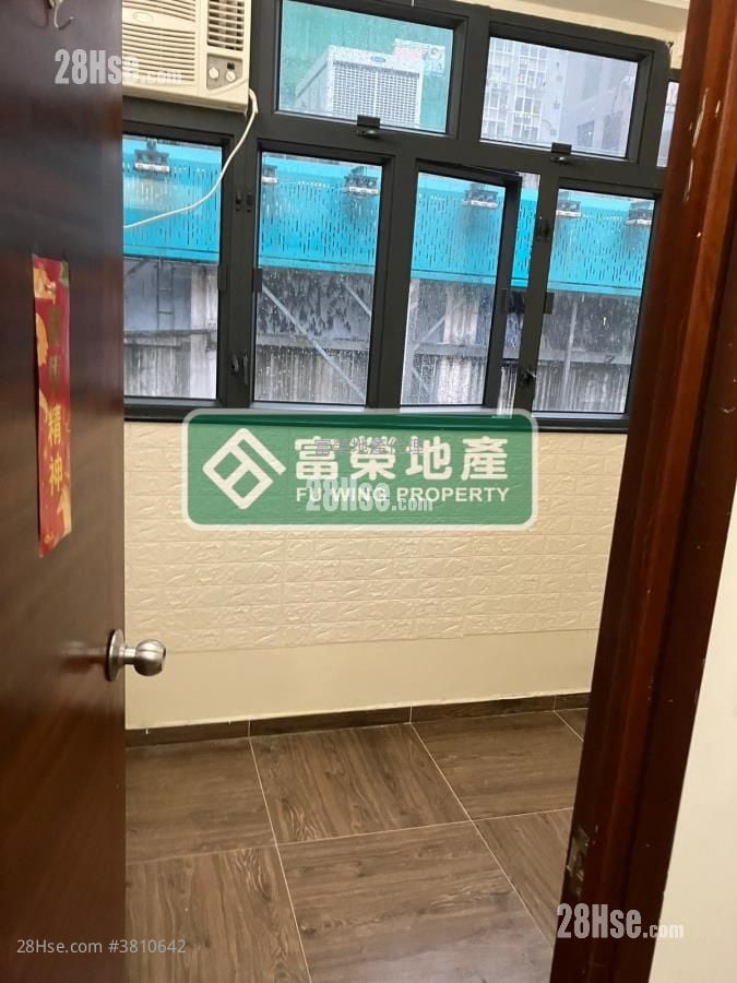 唐楼 售盘 3 房 , 3 浴室 592 平方尺