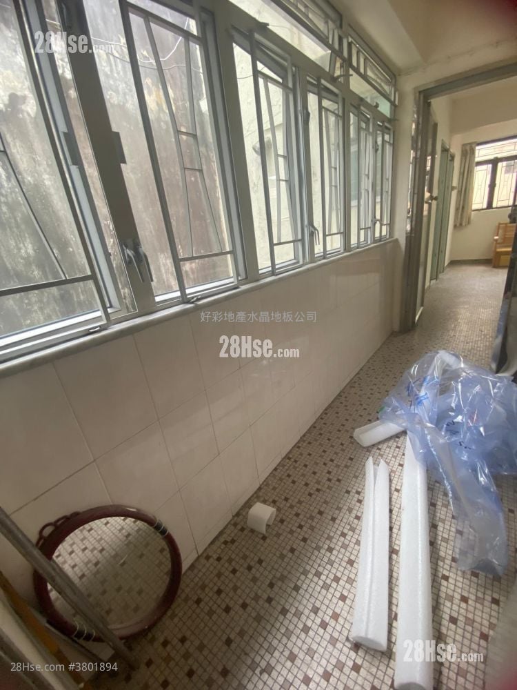 唐楼 租盘 1 房 , 1 浴室 380 平方尺