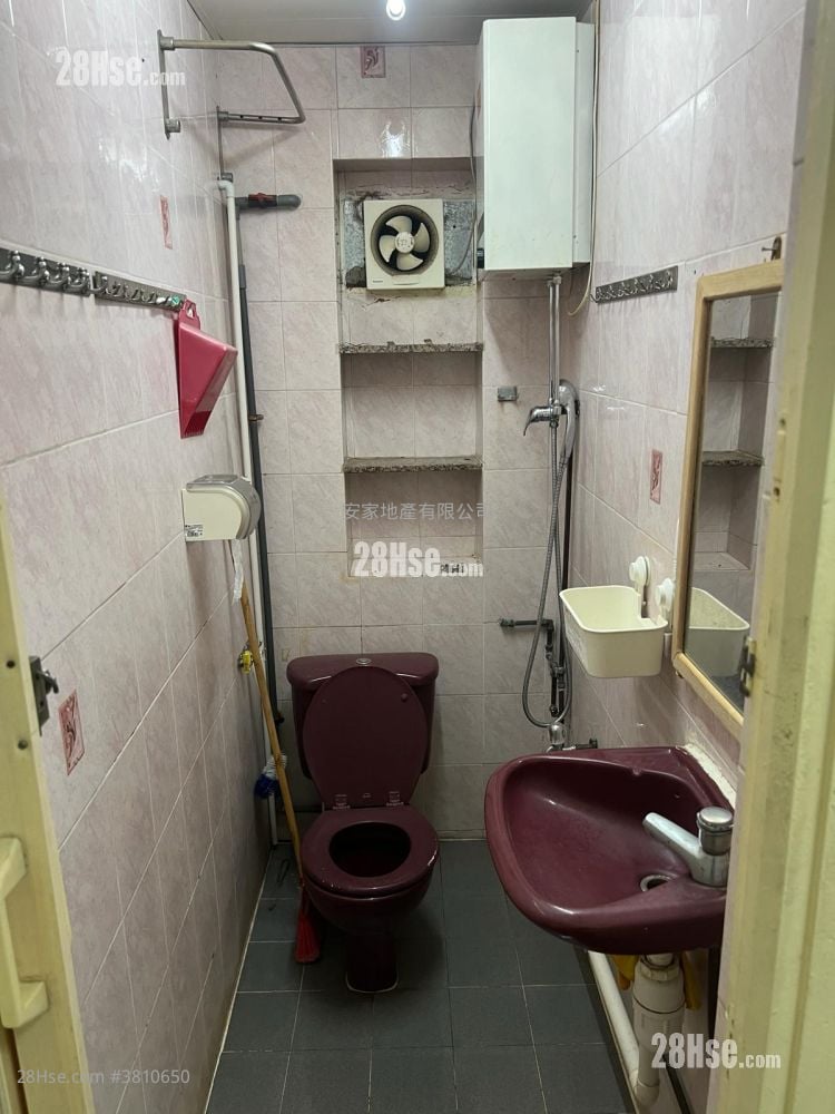 Chung Hing Building Rental 1 Bedroom , 1 Bathroom 372 ft²