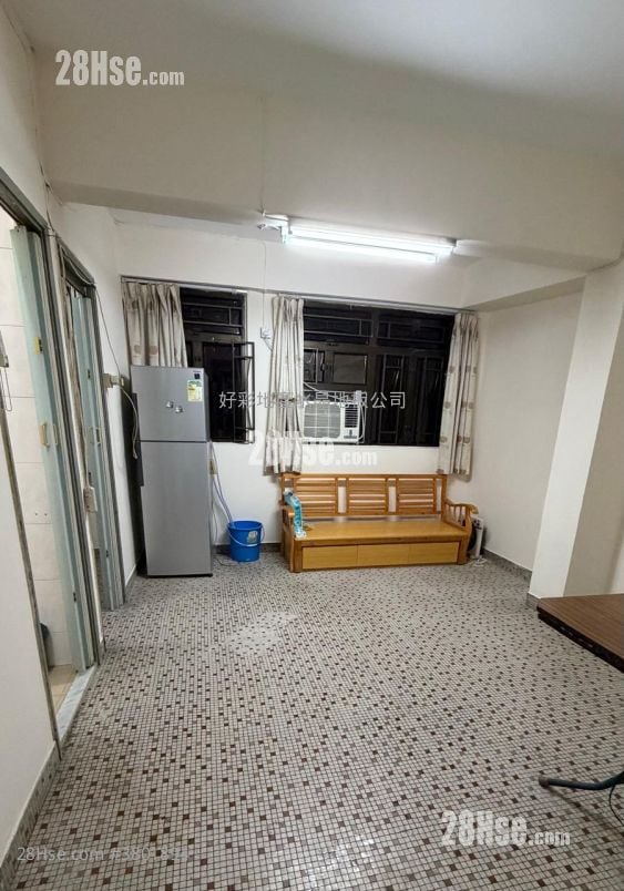 唐楼 租盘 1 房 , 1 浴室 380 平方尺