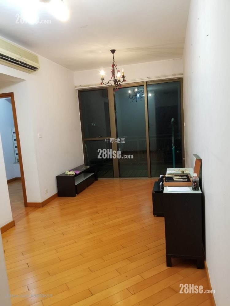 Noble Hill Rental 3 Bedrooms , 1 Bathroom 620 ft²