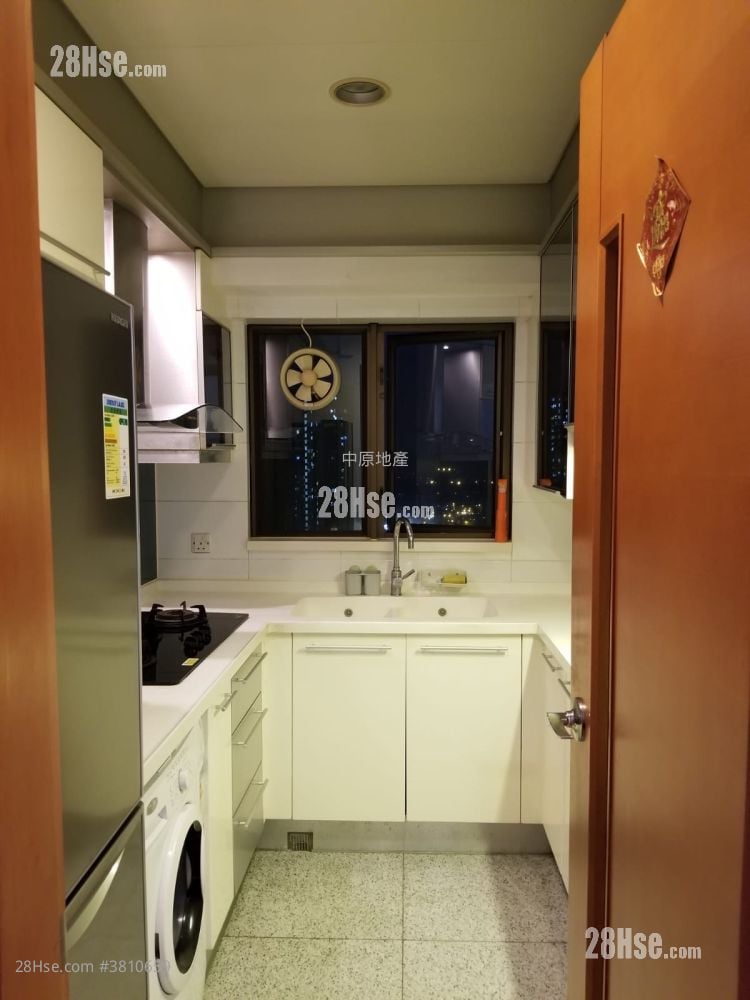 Noble Hill Rental 3 Bedrooms , 1 Bathroom 620 ft²