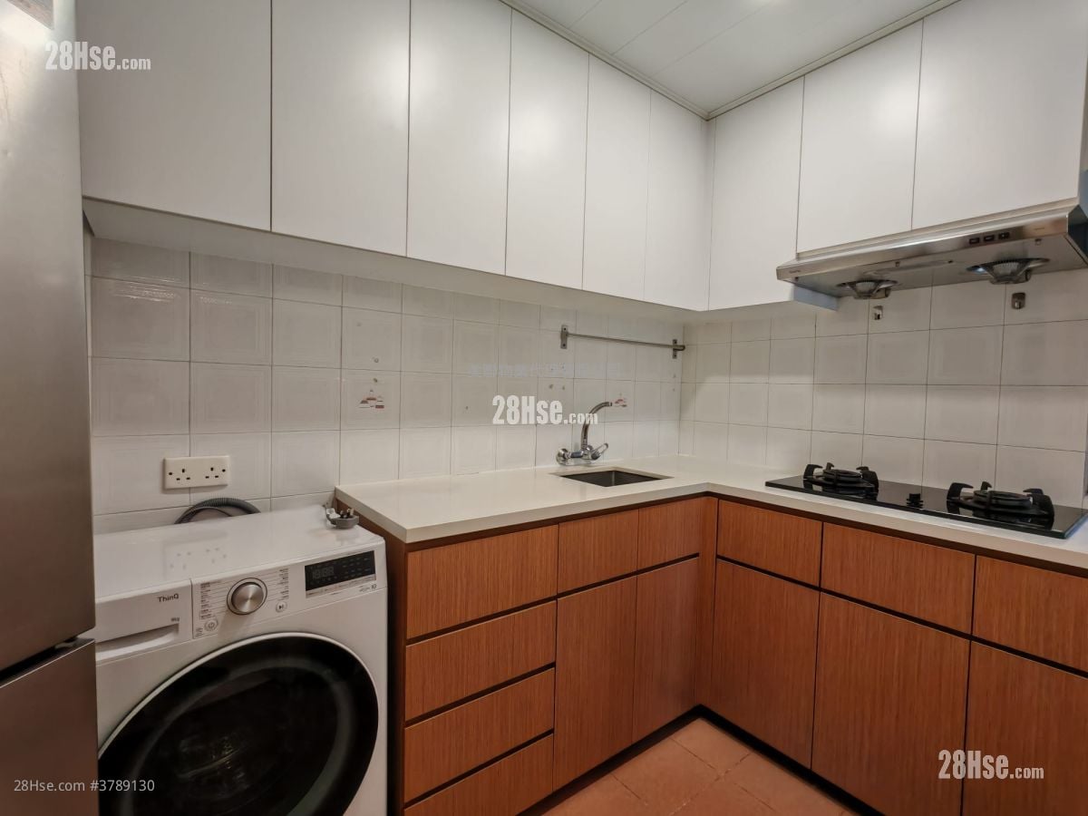 Sceneway Garden Rental 1 Bathroom 537 ft²