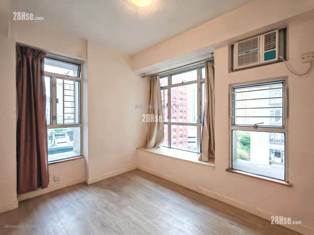 Sceneway Garden Rental 1 Bathroom 537 ft²