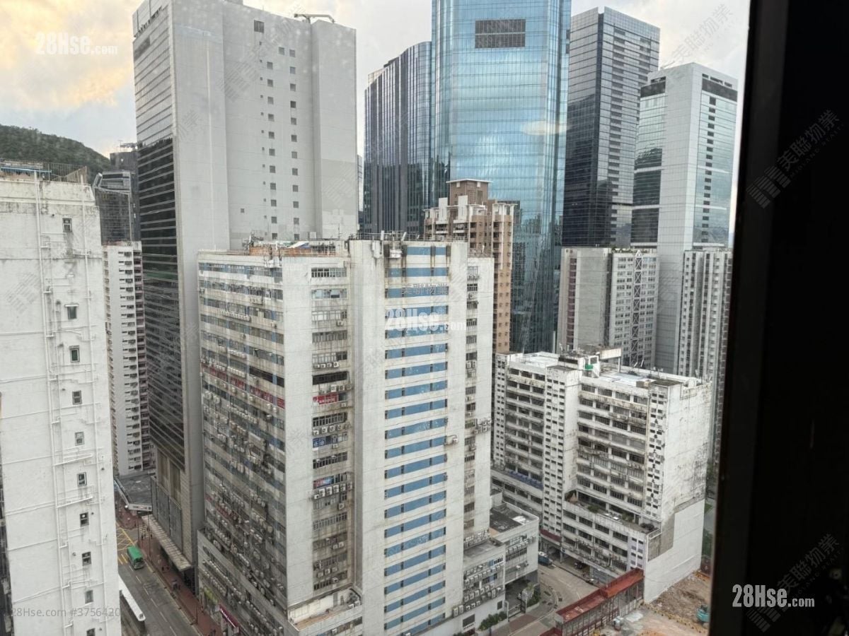 Kornhill Sell 2 Bedrooms , 1 Bathroom 461 ft²