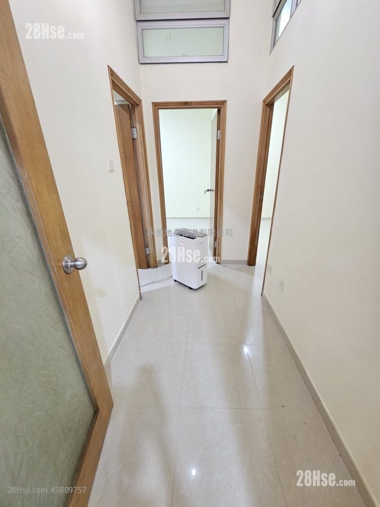 单幢楼房 租盘 3 房 , 1 浴室 674 平方尺