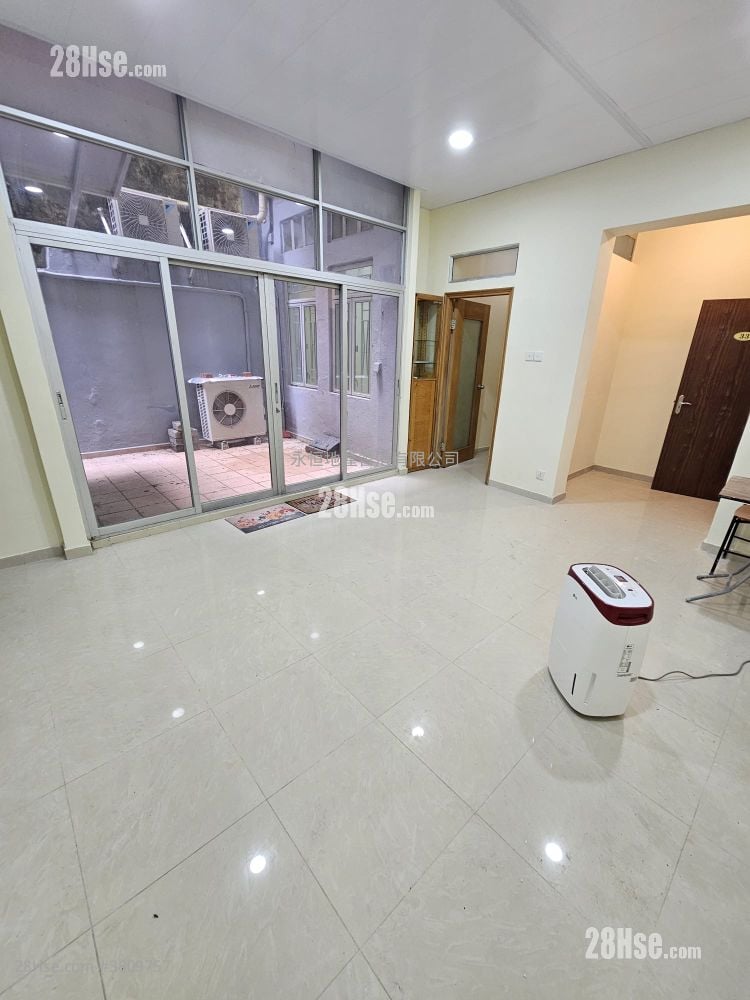 单幢楼房 租盘 3 房 , 1 浴室 674 平方尺