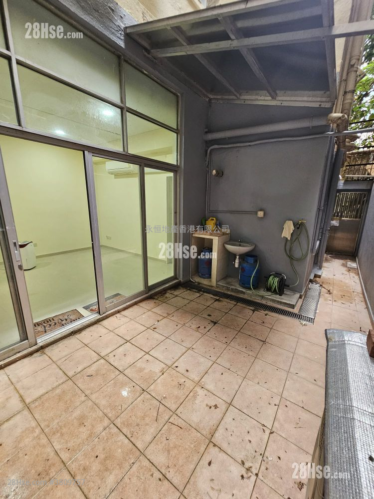 单幢楼房 租盘 3 房 , 1 浴室 674 平方尺