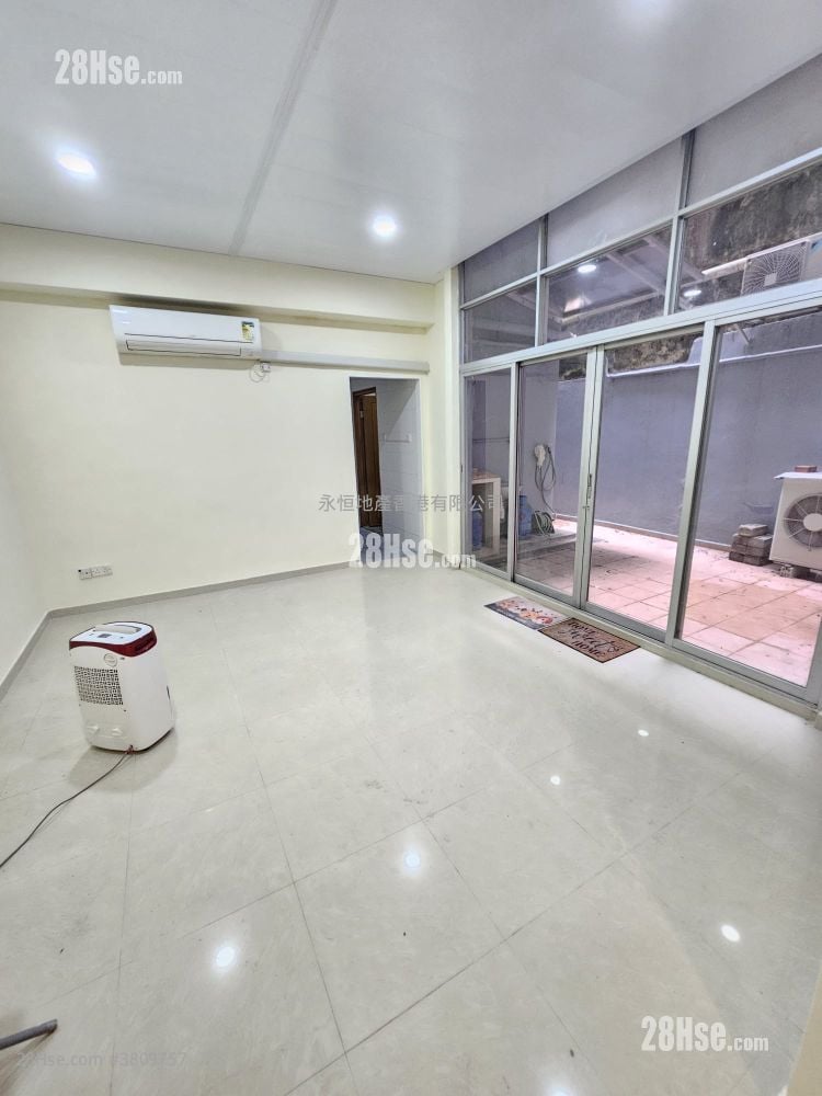 单幢楼房 租盘 3 房 , 1 浴室 674 平方尺