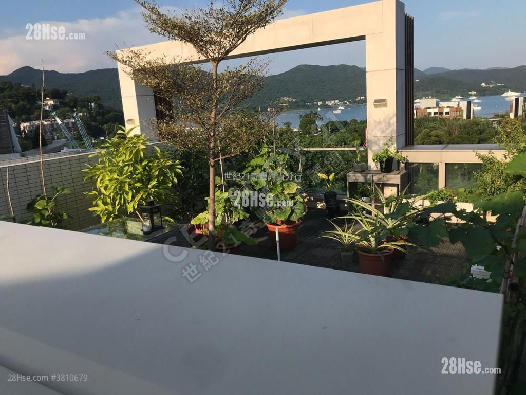 The Mediterranean Sell 2 Bedrooms , 1 Bathroom 525 ft²