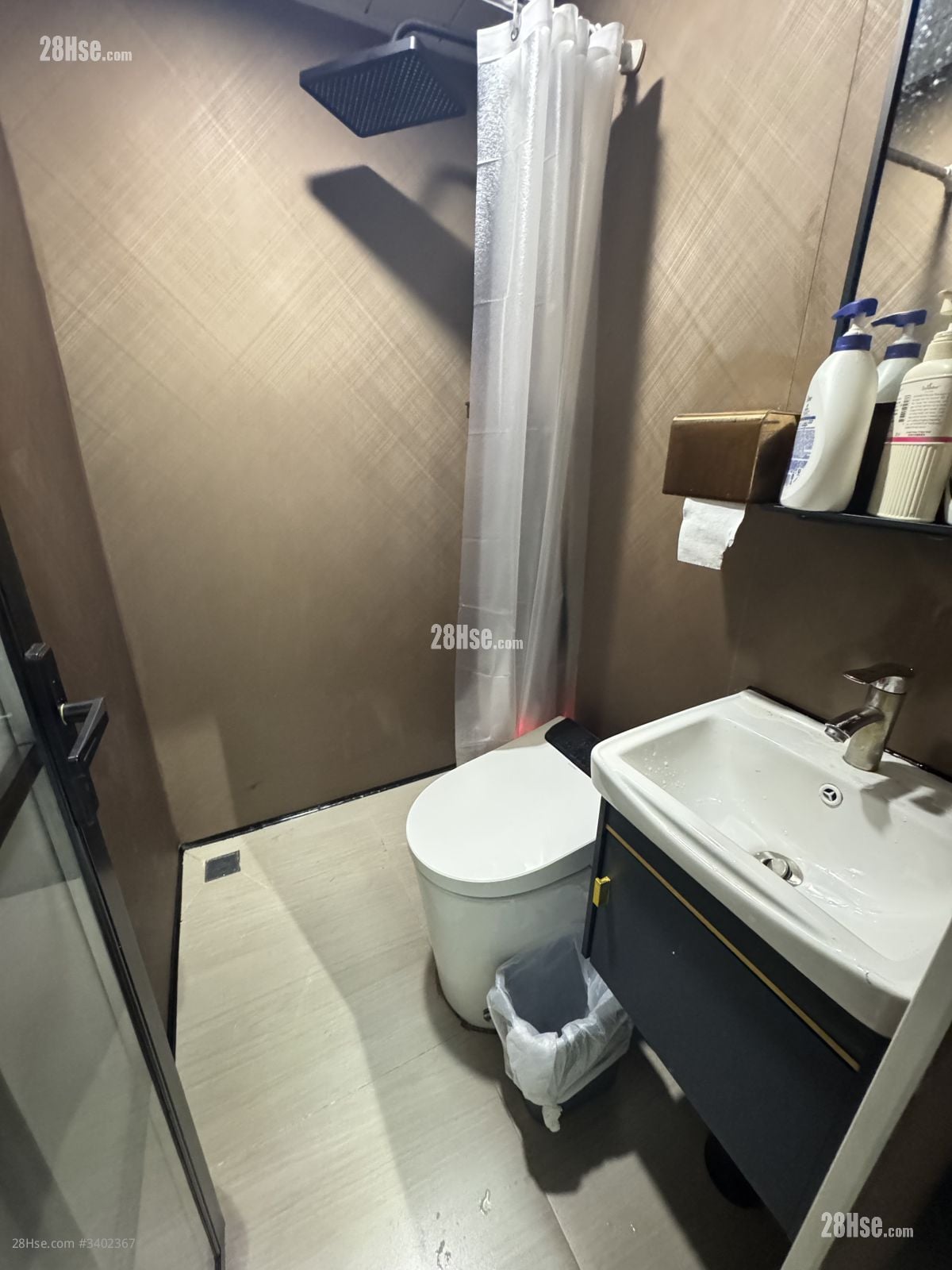 单幢楼房 租盘 2 房 230 平方尺