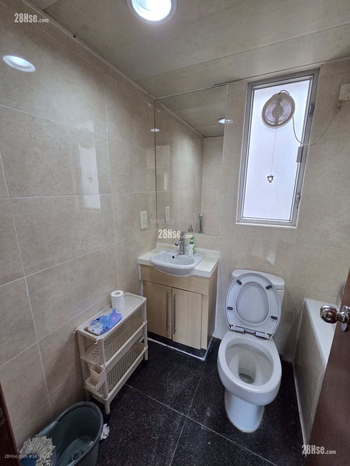 花园广场 租盘 2 房 , 1 浴室