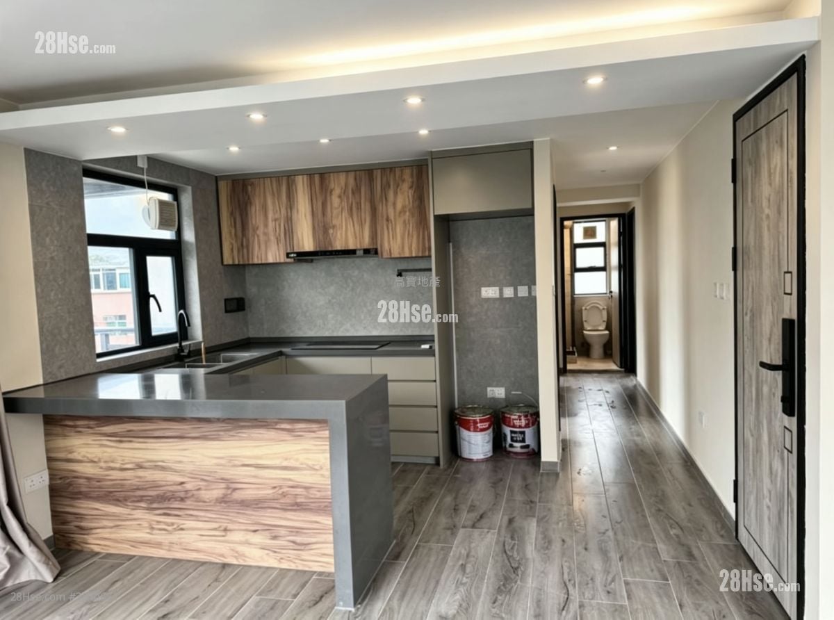 村屋 售盘 3 房 , 2 浴室