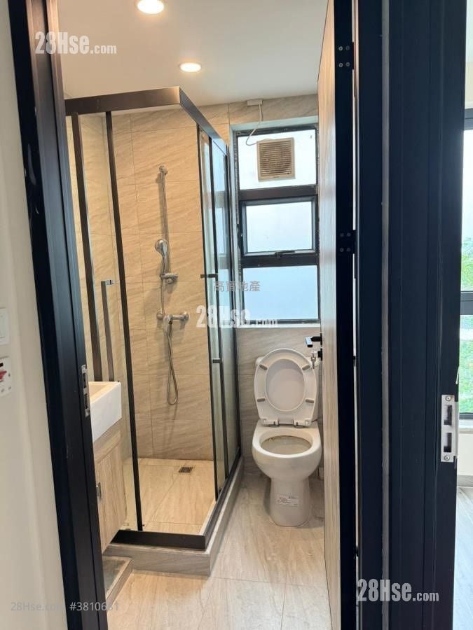 村屋 售盘 3 房 , 2 浴室