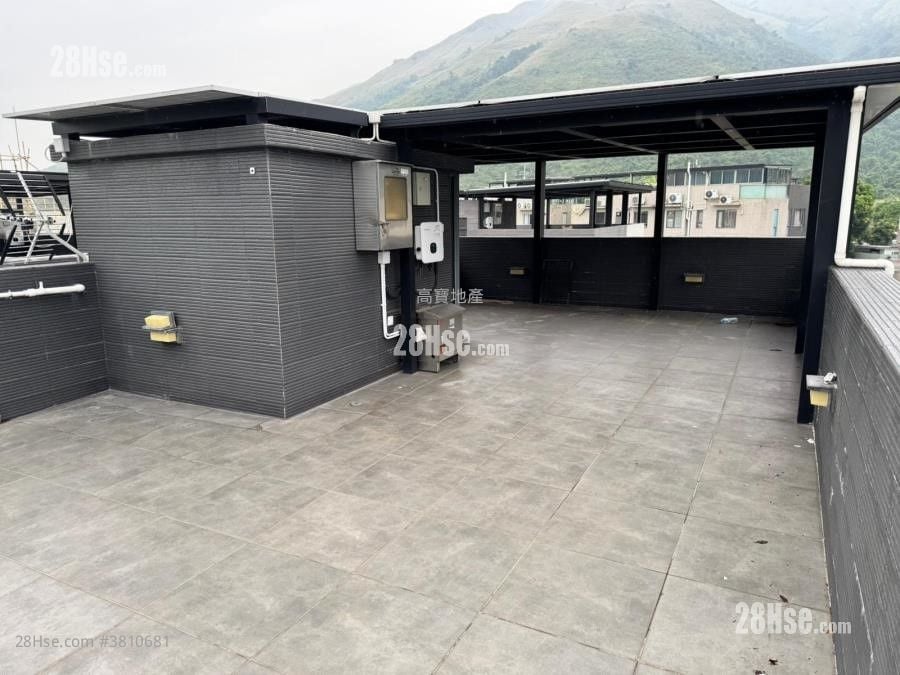 村屋 售盘 3 房 , 2 浴室