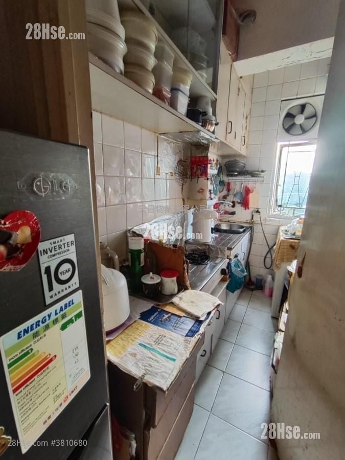 Wei King Building Sell 3 Bedrooms , 1 Bathroom 415 ft²