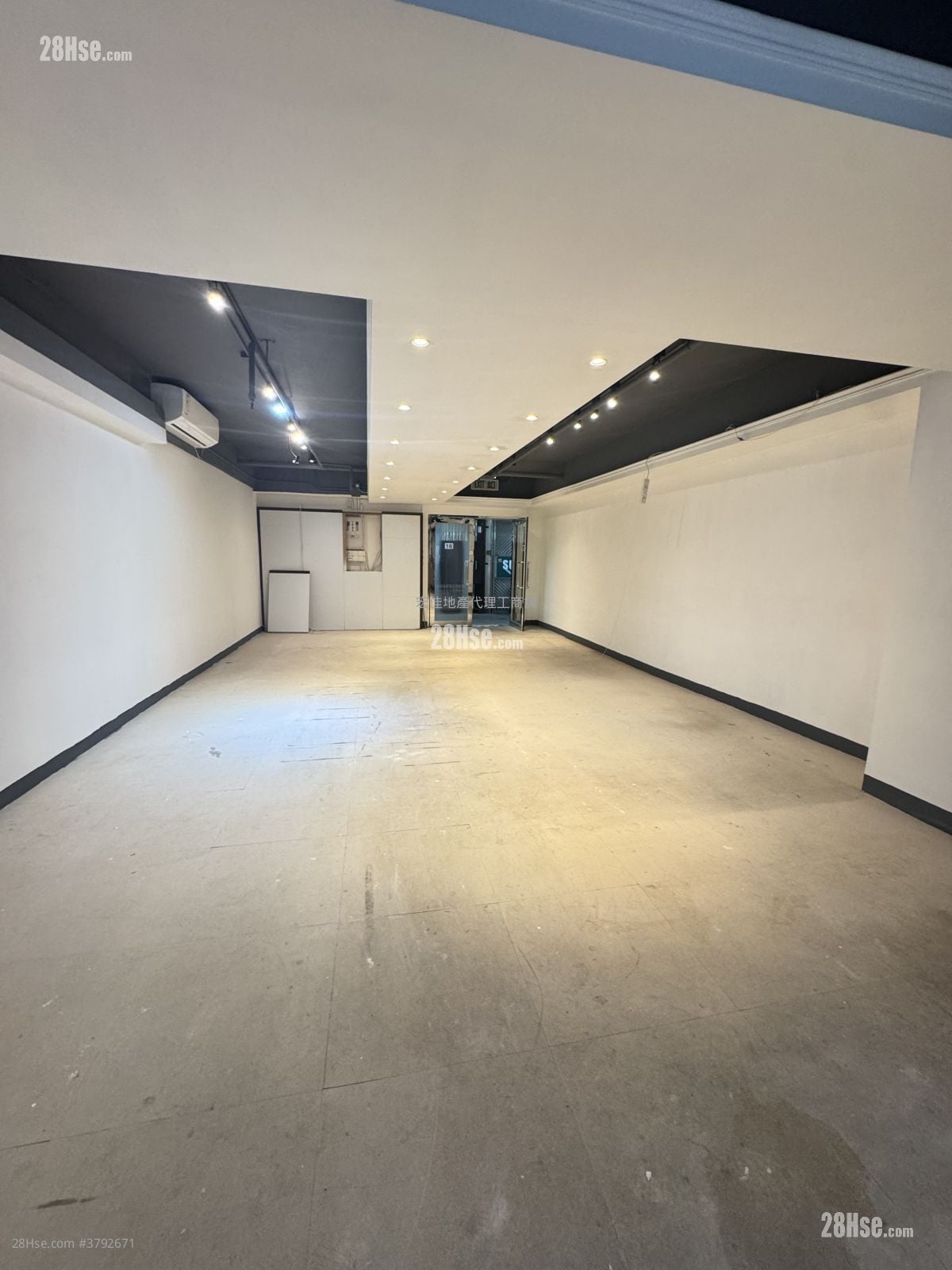 Shing Yip Industrial Building Rental 639 ft²