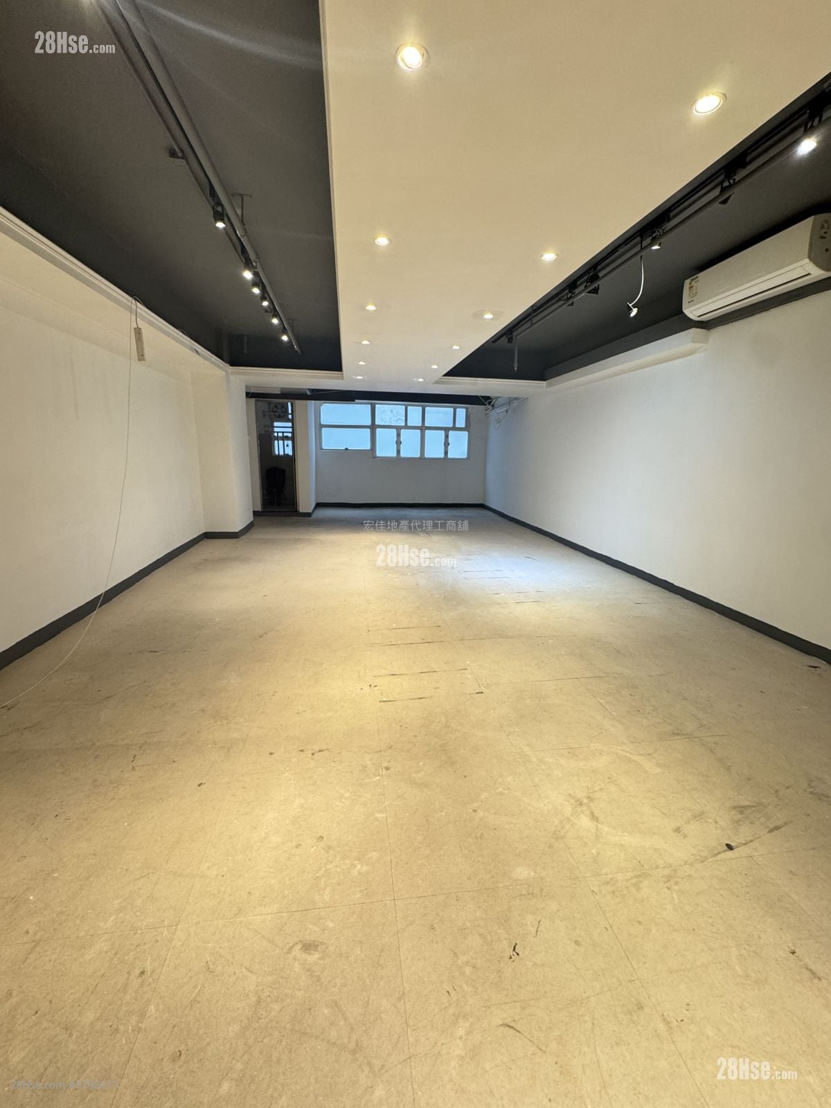 Shing Yip Industrial Building Rental 639 ft²