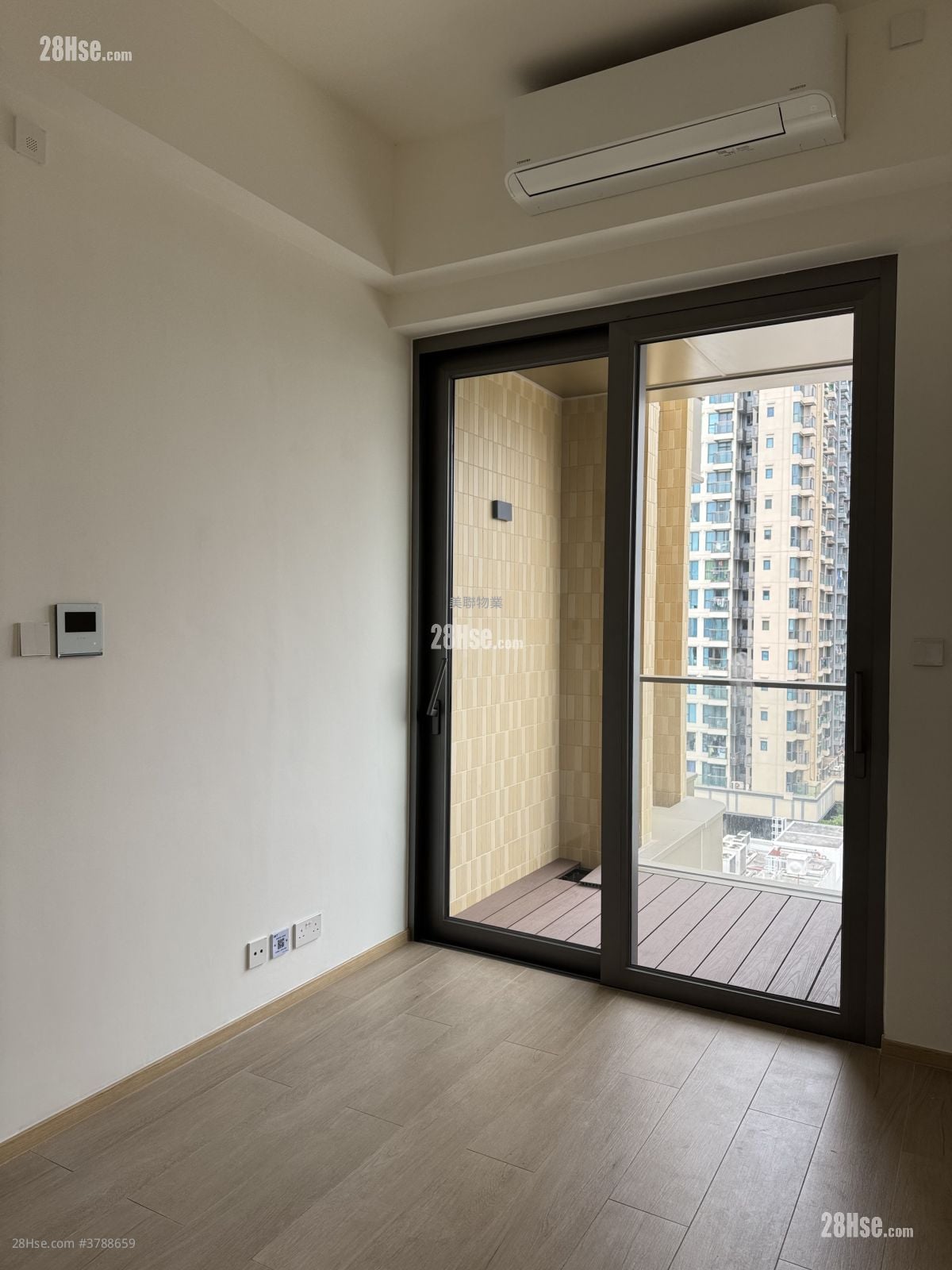 厅: 北映荟 租盘 1 房 , 1 浴室 288 平方尺