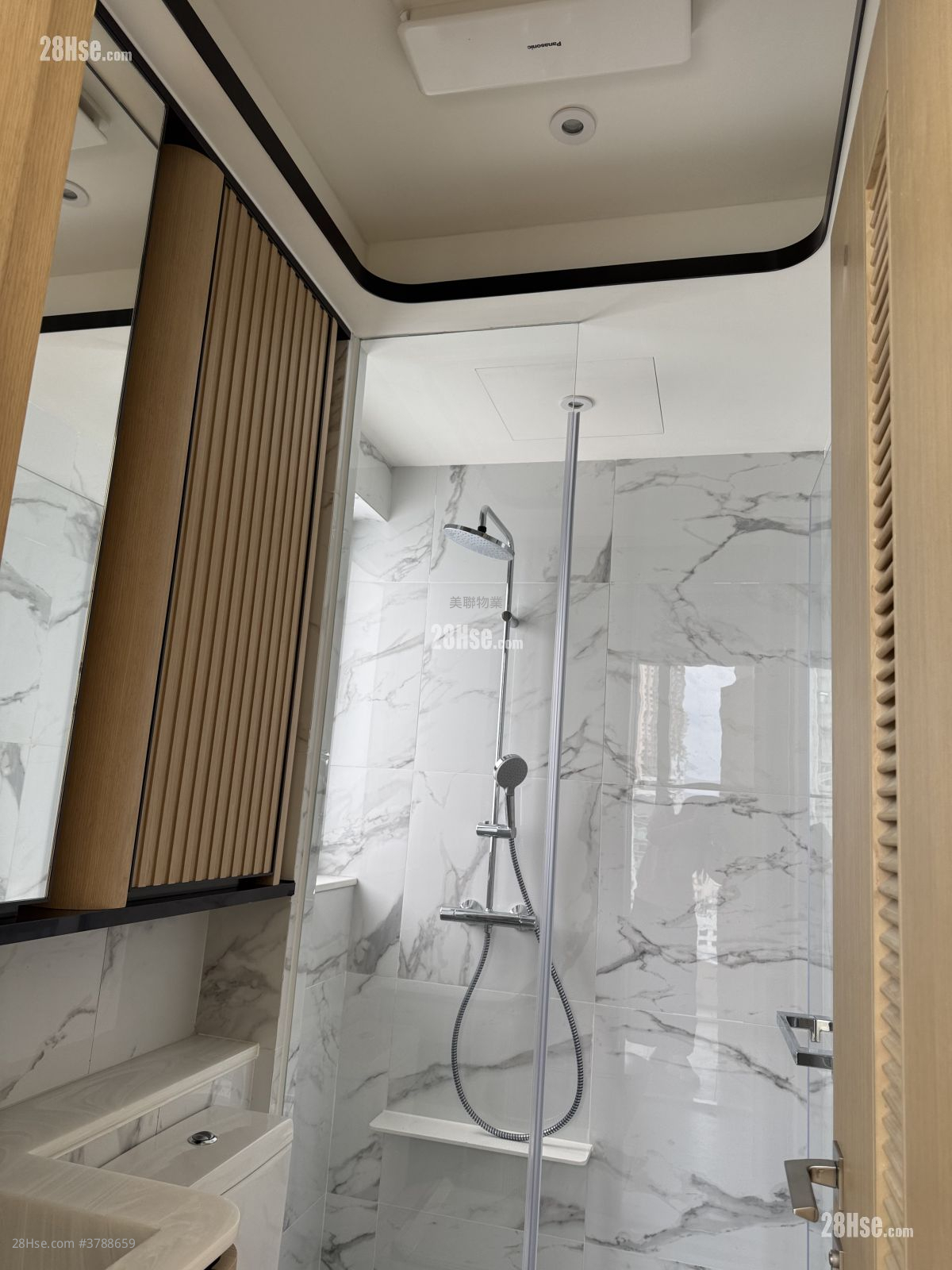 浴室: 北映荟 租盘 1 房 , 1 浴室 288 平方尺