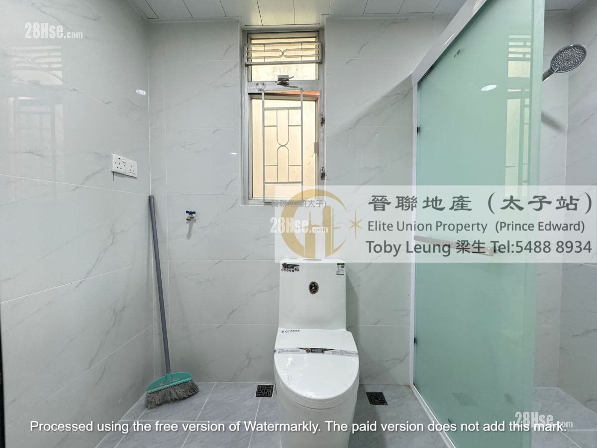 Cheung Shing Building Sell 2 Bedrooms , 1 Bathroom 498 ft²