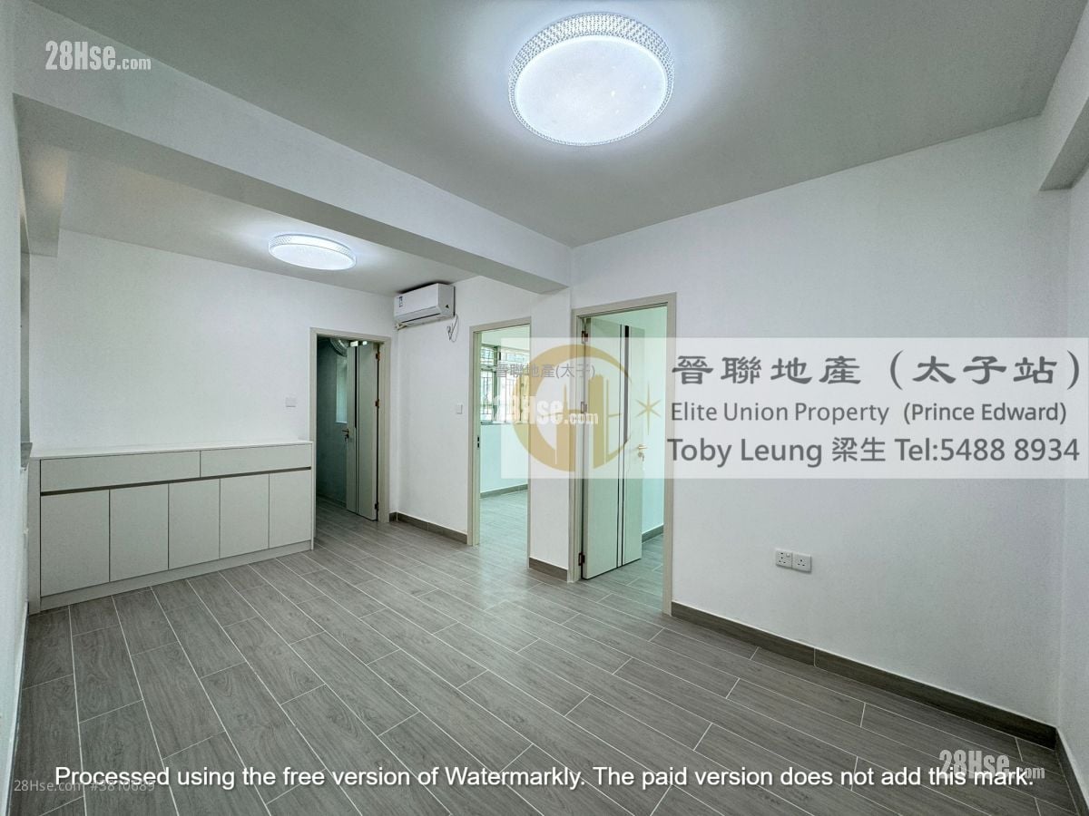 Cheung Shing Building Sell 2 Bedrooms , 1 Bathroom 498 ft²