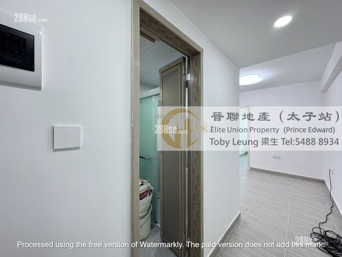 Cheung Shing Building Sell 2 Bedrooms , 1 Bathroom 498 ft²