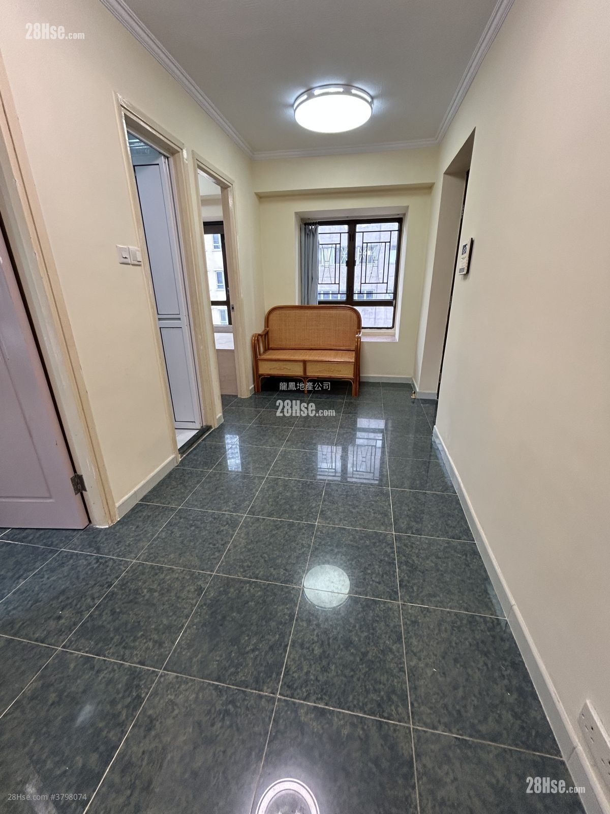 On Ying Mansion Rental 2 Bedrooms , 1 Bathroom 230 ft²